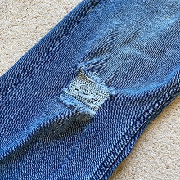 MAX STUDIO High Rise Straight Distressed Cut Off Hem Stretch Denim Jeans Size 6 - Picture 4 of 16